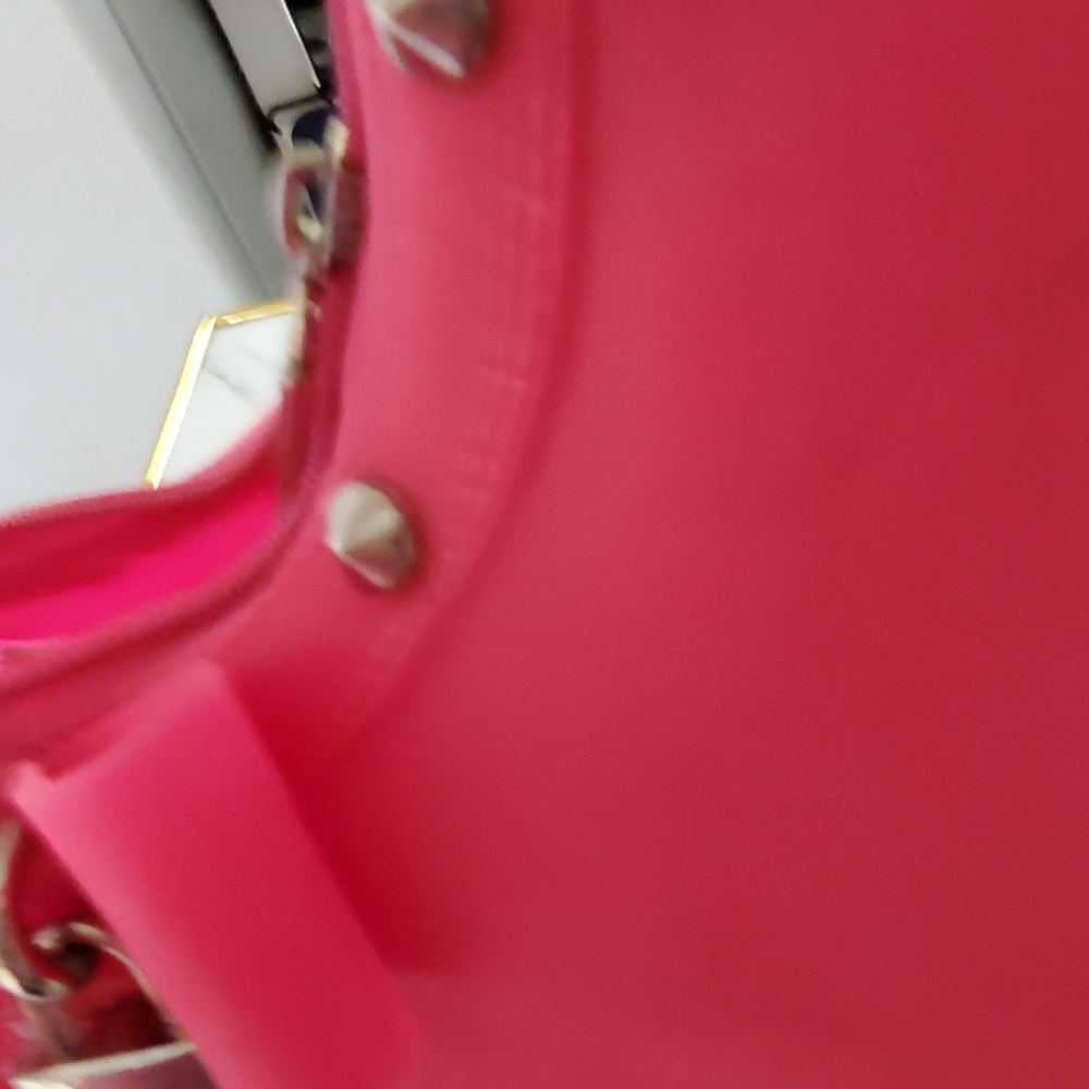 Hot Pink Lucite SHOULDER BAG - Picture 7 of 7